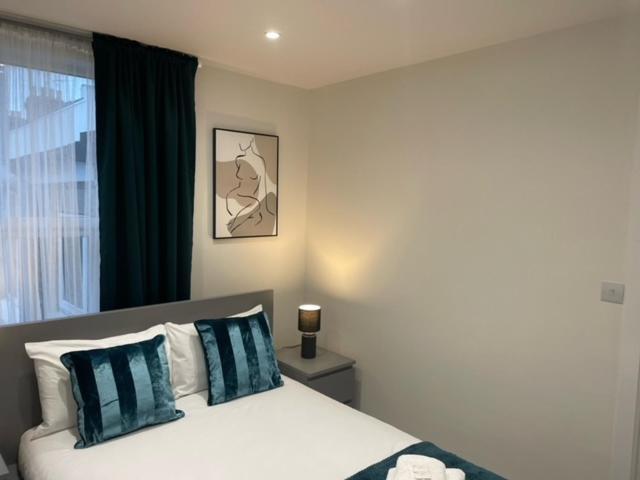2 Bedroom Serviced Apartment Londres Exterior foto