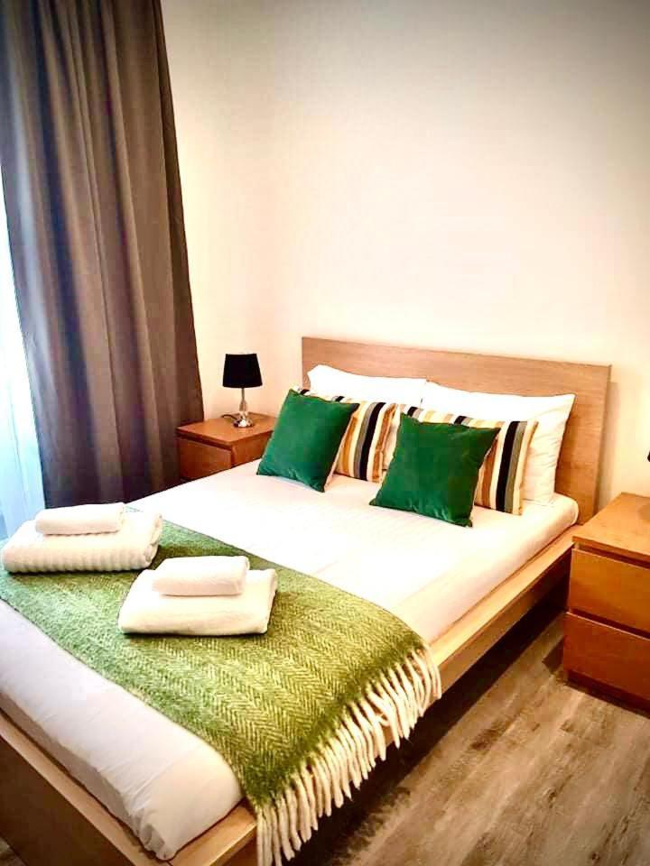 2 Bedroom Serviced Apartment Londres Exterior foto